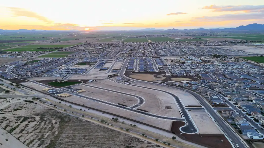 Site preparation and early development at El Cidro in Goodyear, AZ (Image 34). Site preparation and early development at El Cidro in Goodyear, AZ (Image 34).