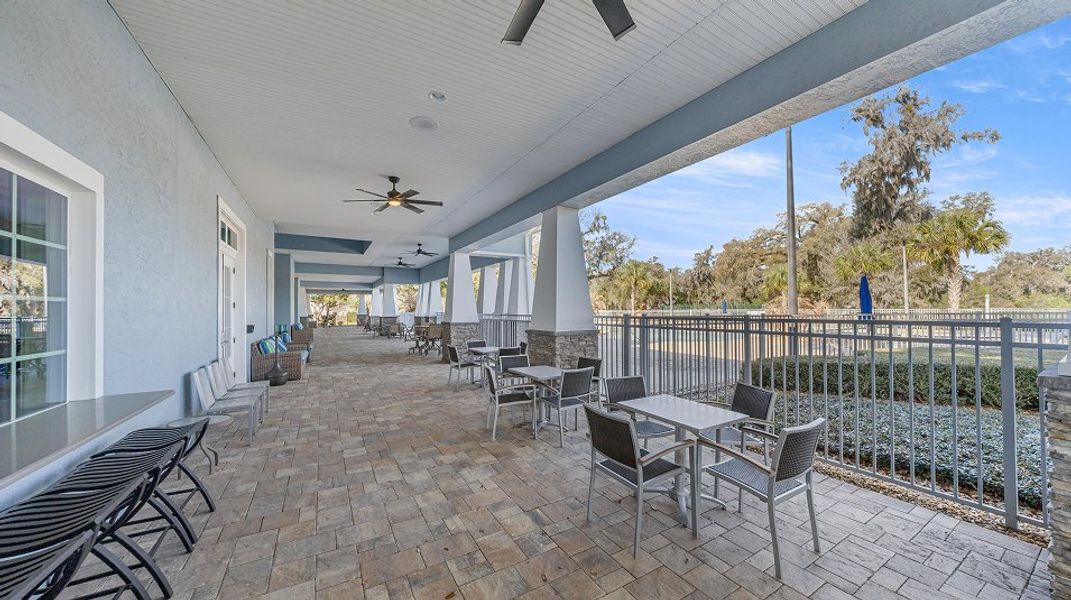 Grand Oaks Manor Amenity clubhouse patio 1of5