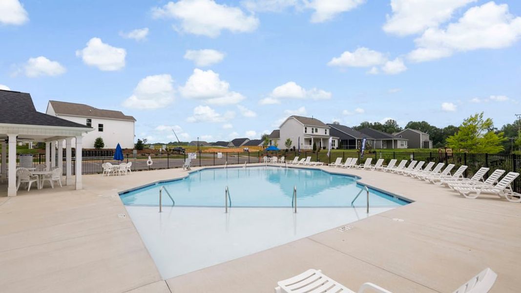 Community amenity available to residents of Sherwood Gardens in Landrum (Image 15).