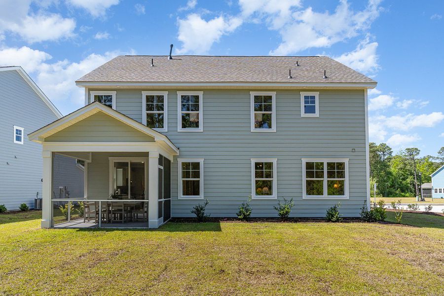 Exterior details of a home in Waterbridge, Myrtle Beach (Image 41).