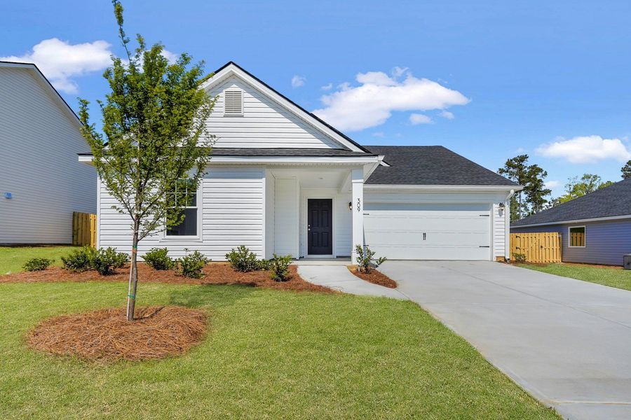 Front exterior of a home in the Hayden Pointe community, located in St. Marys, GA (Image 13).