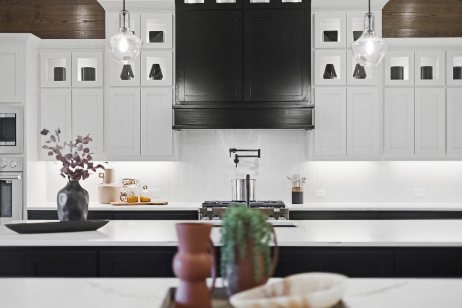 Close-up of interior finishes in a home at Ridge Pointe Estates, McLendon-Chisholm (Image 23).