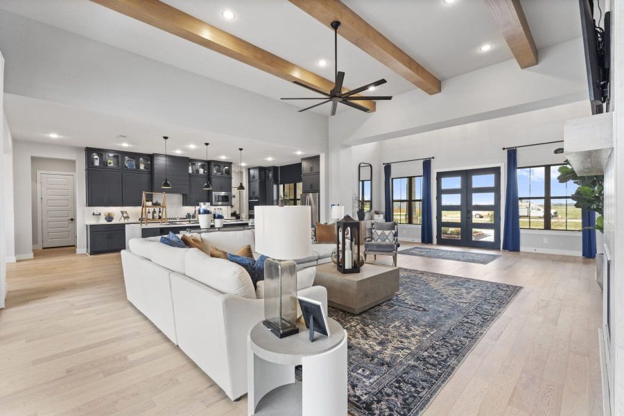Furnished interior in a model home at Lakeview 100’s in Waller (Image 28).