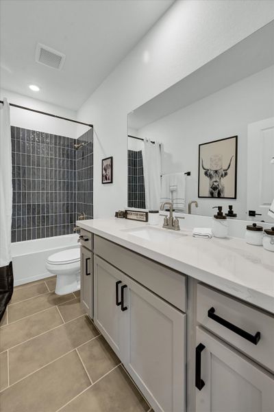 Furnished interior in a model home at La Segarra 40' in Brookshire (Image 45). Furnished interior in a model home at La Segarra 40' in Brookshire (Image 45).