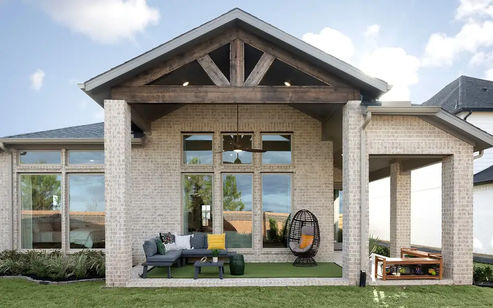 Exterior details of a home in 50' Traditional Homes at Elyson, Katy (Image 3).