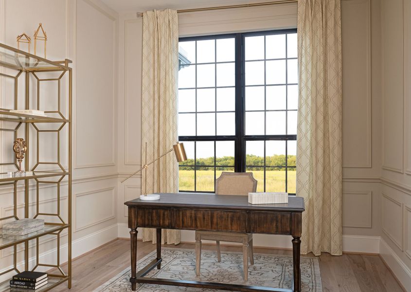 Image 10 of the Del Bello Lakes community in Manvel, TX.