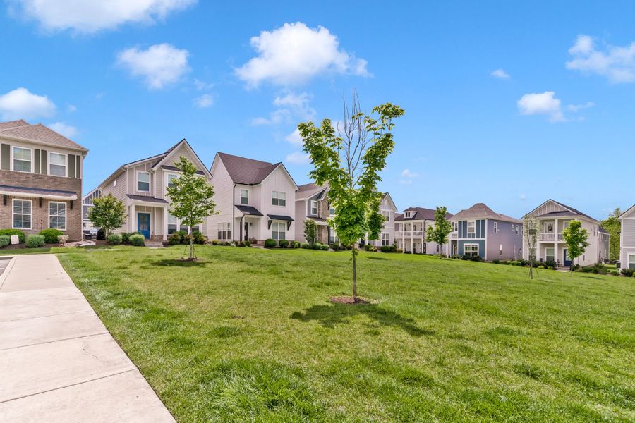 Front exterior of a home in the Oxford Station community, located in Gallatin, TN (Image 36).