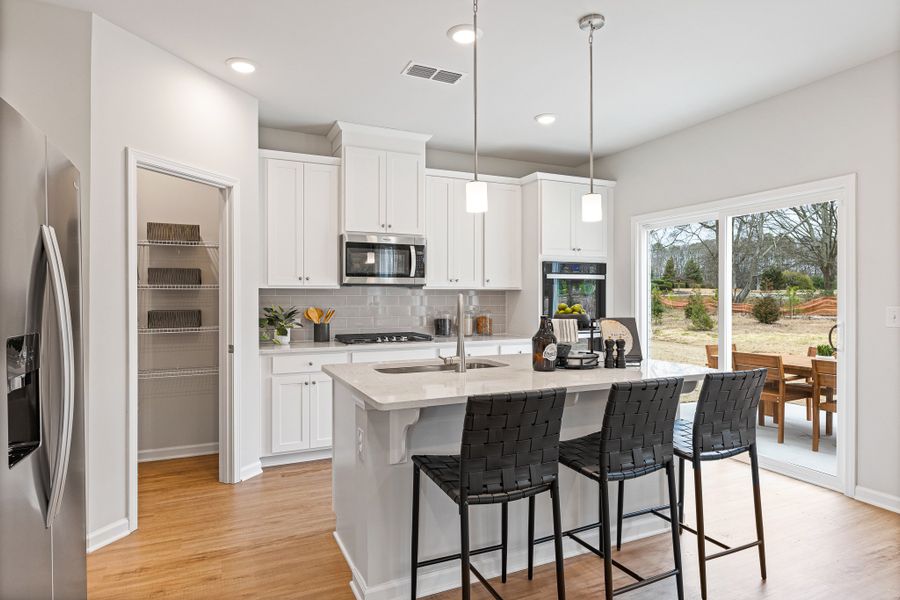 laruche_century_graystone_village_savannah-model-13