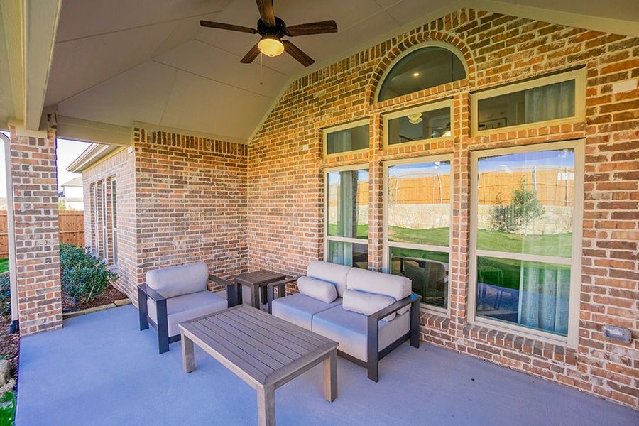 Exterior details of a home in Woodcreek, Fate (Image 3).