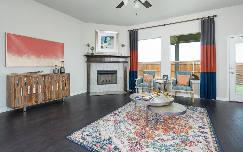 Family Room | Concept 2533 at Mockingbird Hills in Joshua, TX by Landsea Homes