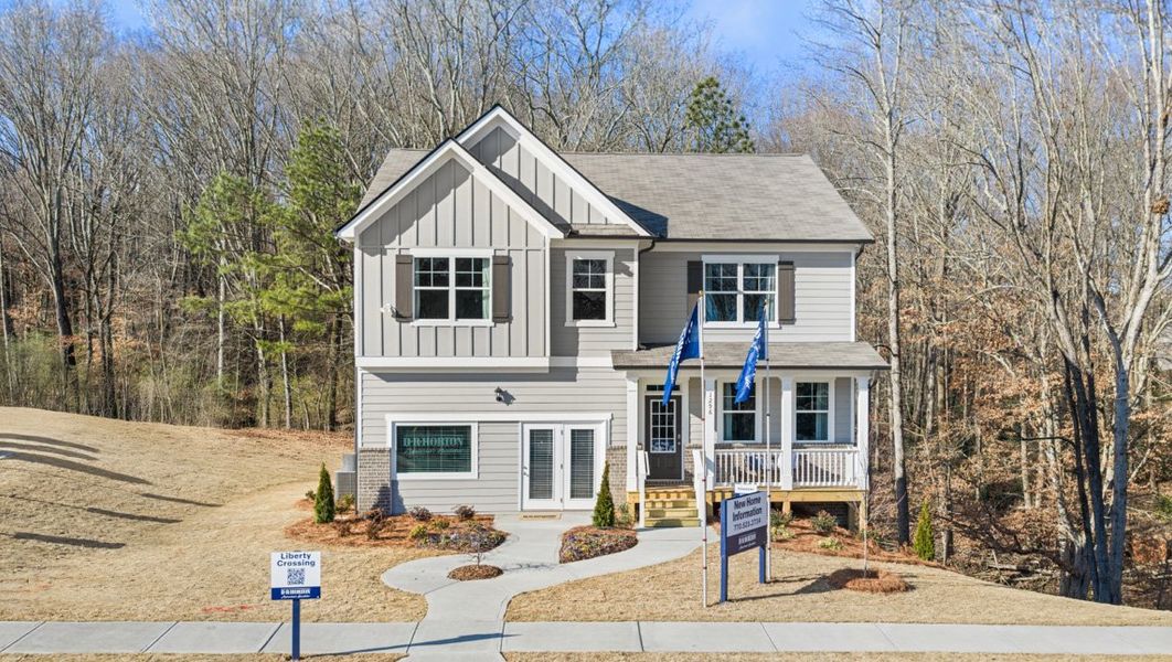 Front exterior of a home in the Liberty Crossing community, located in Braselton, GA (Image 4).