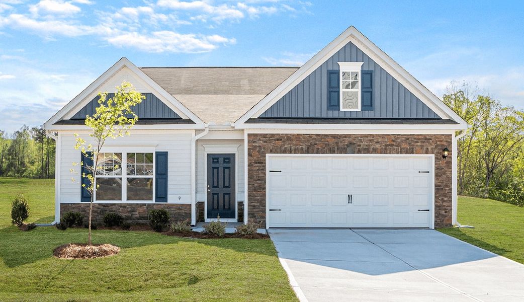 Image 5 of the Gregory Ridge community in Four Oaks, NC.