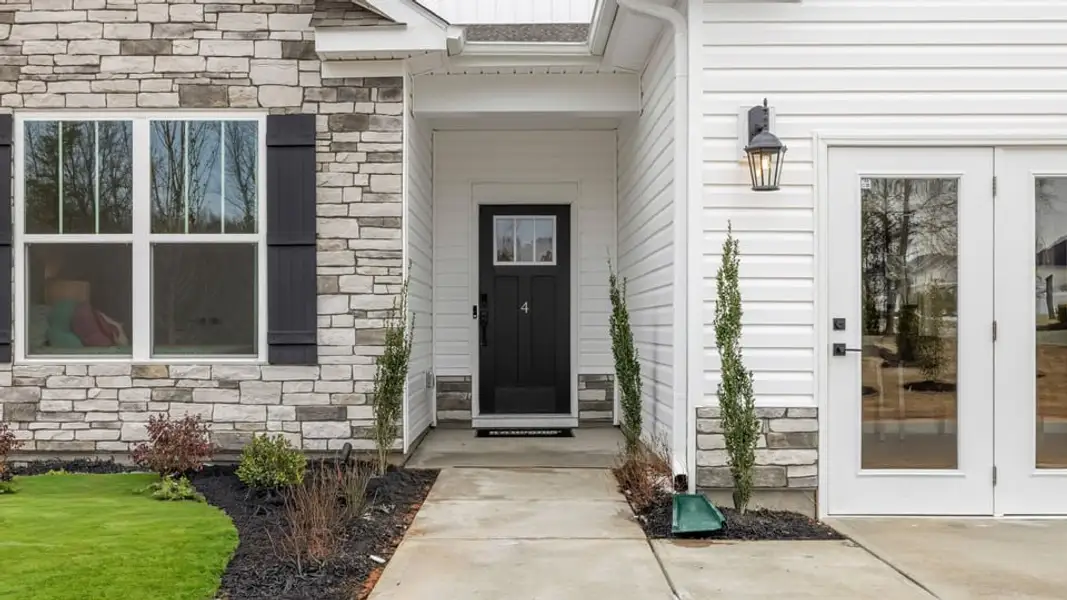 Exterior details of a home in Cottonwood Ridge, Piedmont (Image 4).