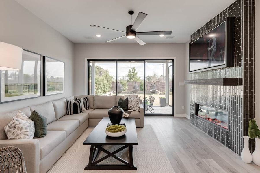 Image 11 of the Haven at Seven Lakes 40 community in Katy, TX.