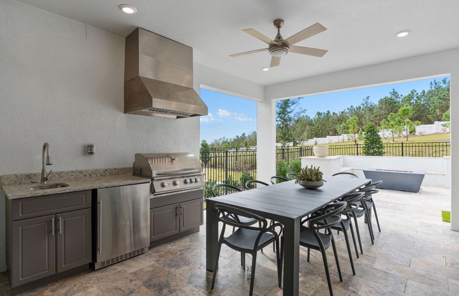 Outdoor Kitchen