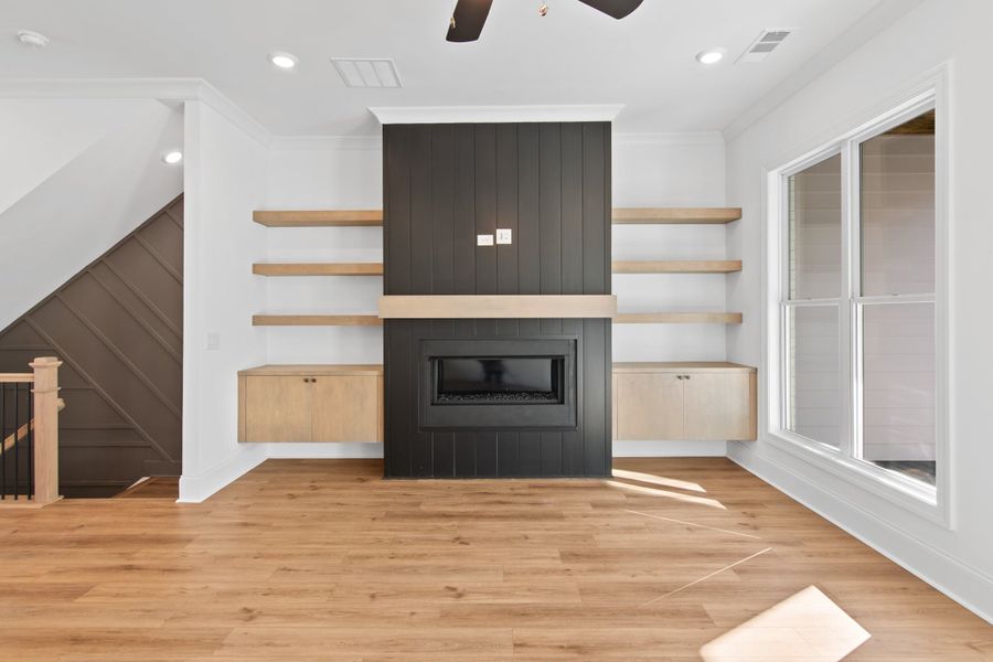 Furnished interior in a model home at Byers Park in Alpharetta (Image 16). Furnished interior in a model home at Byers Park in Alpharetta (Image 16).