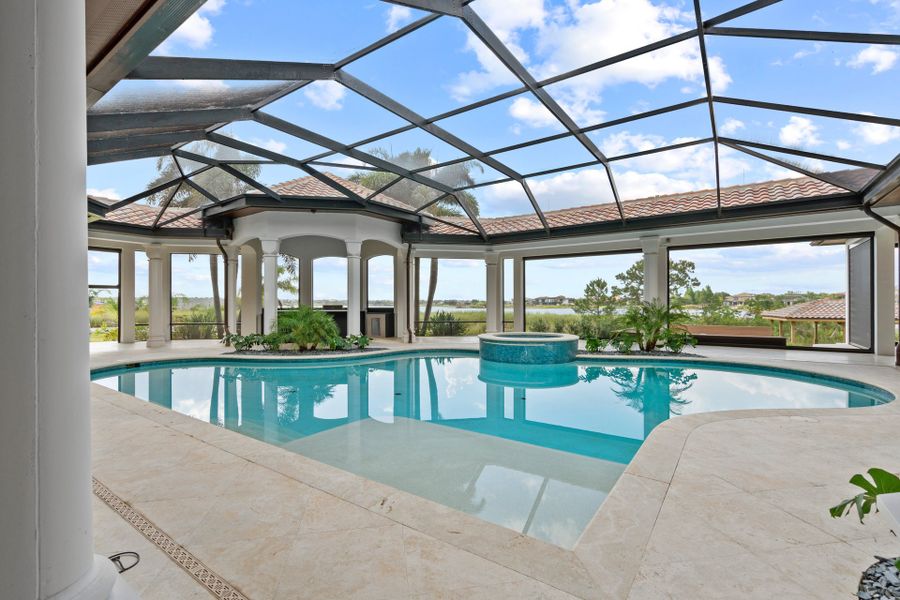 Exterior details of a home in Independence - Horizon West, Winter Garden (Image 4).