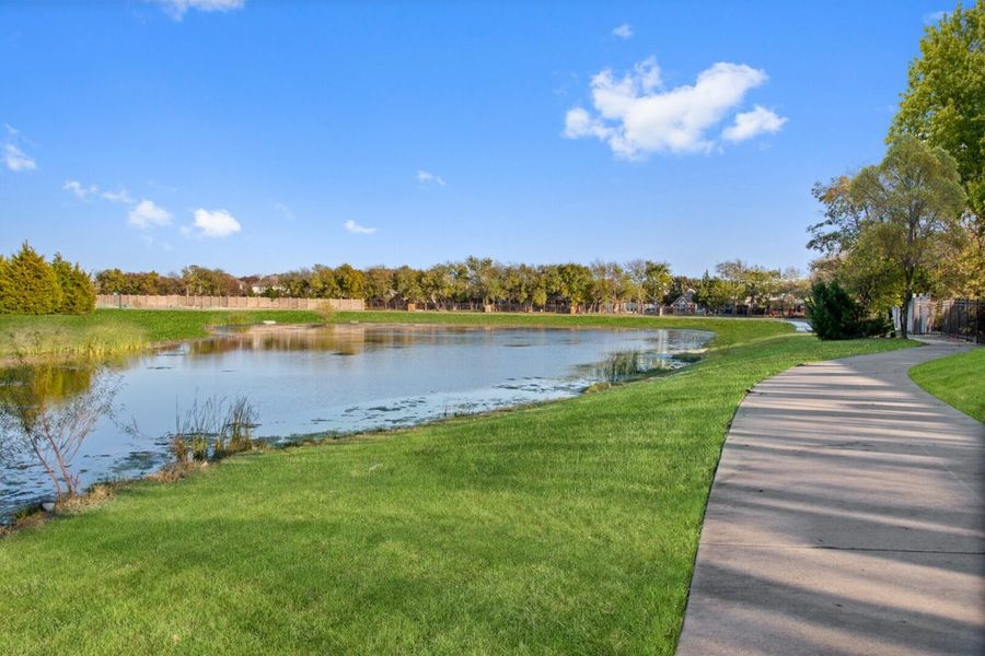 Image 6 of the St. Andrews Park community in Allen, TX.