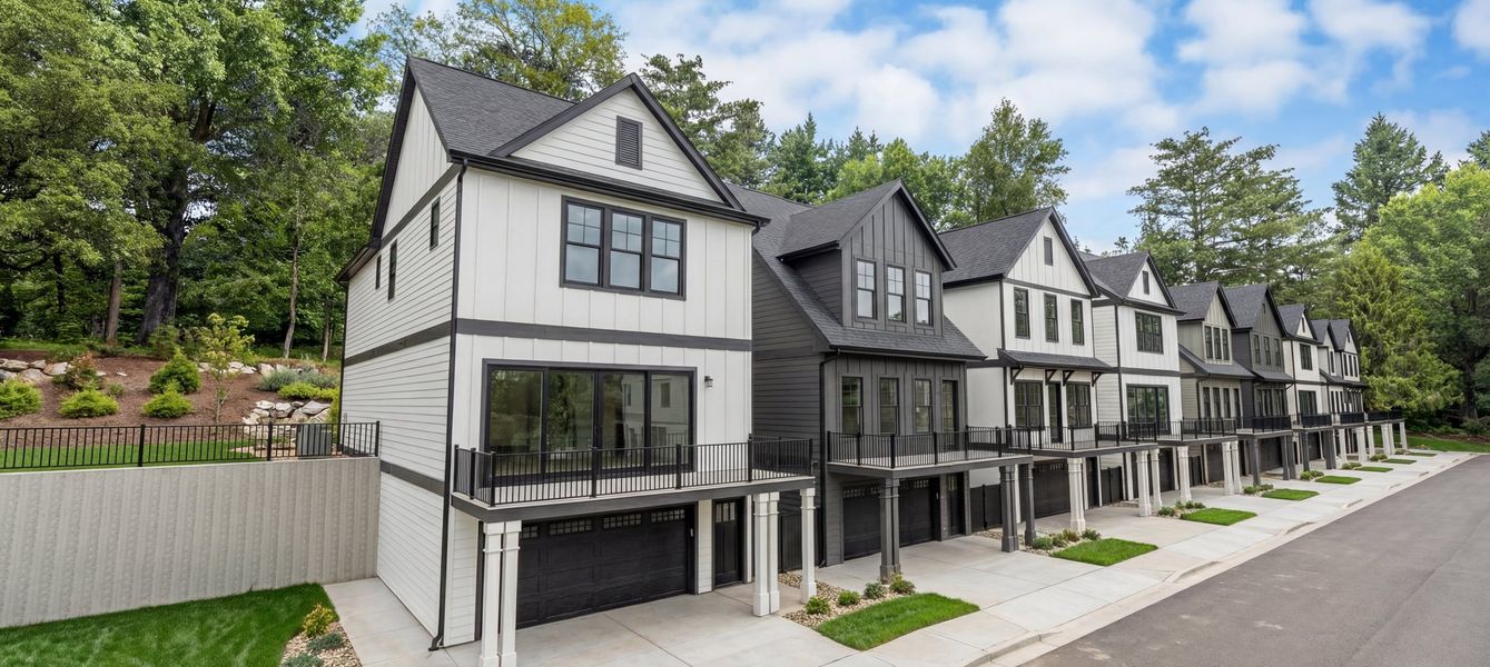Front exterior of a home in the Ridgecrest at Whites Creek community, located in Whites Creek, TN (Image 2).