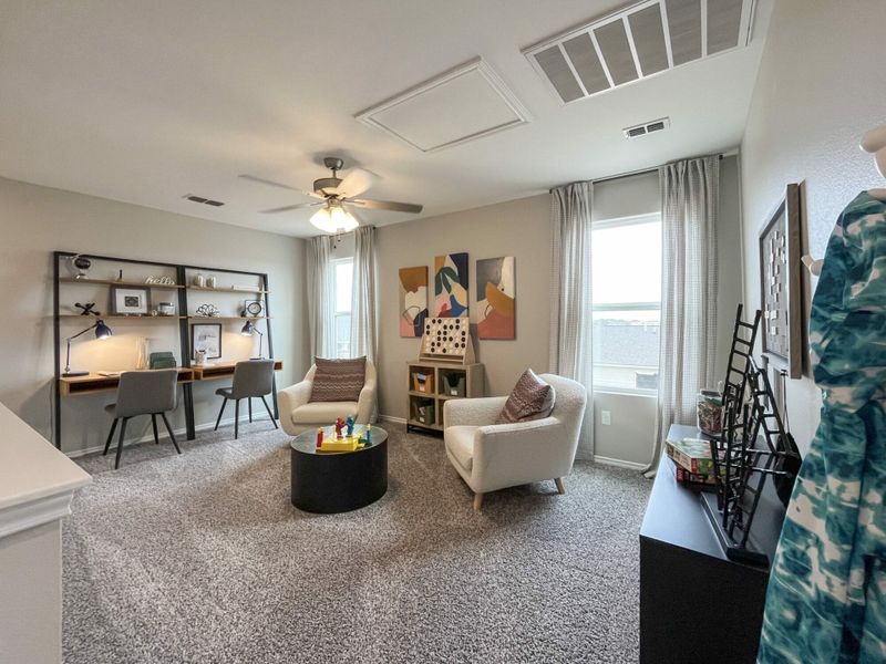 Furnished interior in a model home at Villas San Agustin in Laredo (Image 18).