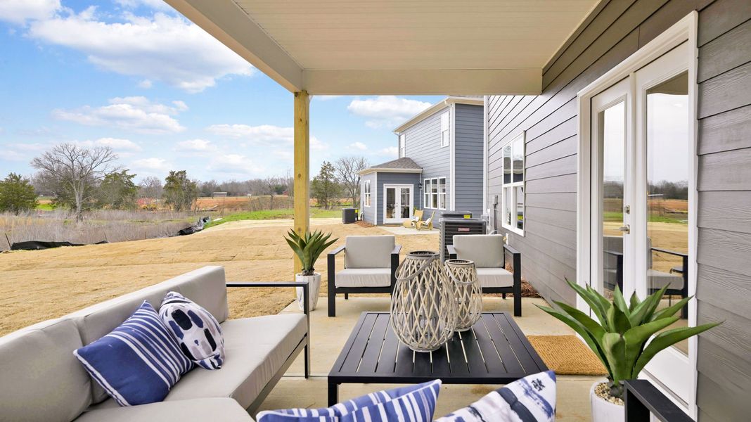 Exterior details of a home in Harbor Crest, Ooltewah (Image 5).