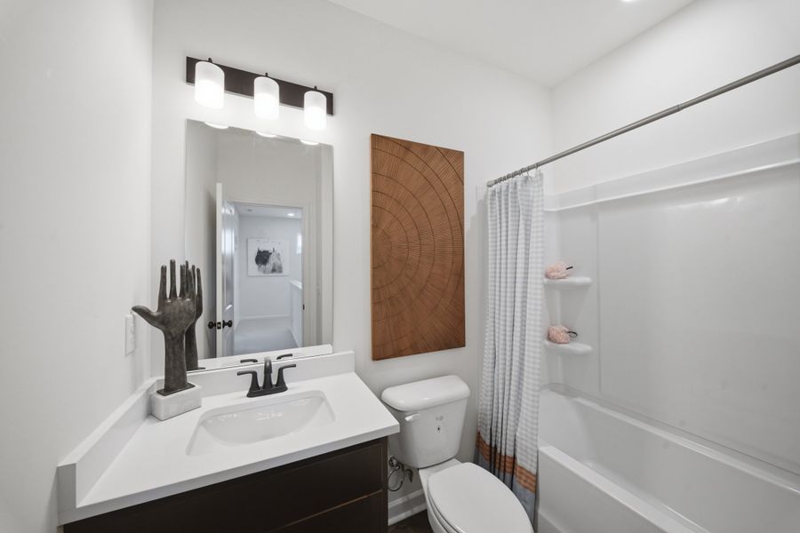 Furnished interior in a model home at Laurelwood Park in Gallatin (Image 14). Furnished interior in a model home at Laurelwood Park in Gallatin (Image 14).