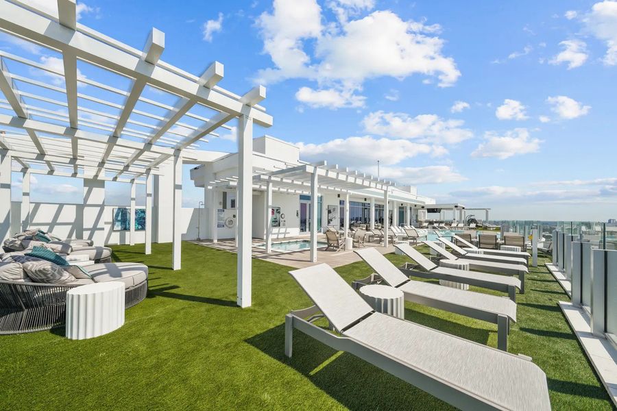 Community amenity available to residents of Altura Bayshore in Tampa (Image 8).