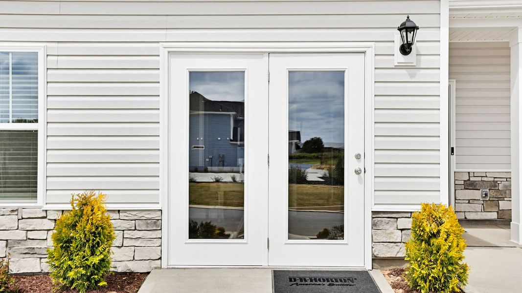 Exterior details of a home in Foxbank, Gray Court (Image 3).