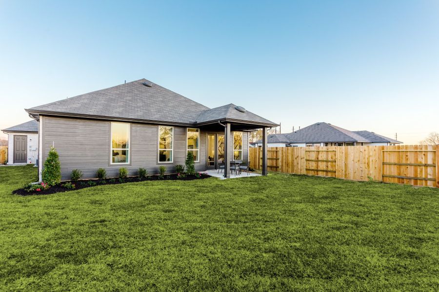Image 6 of the Seabourne Landing community in Rosenberg, TX.
