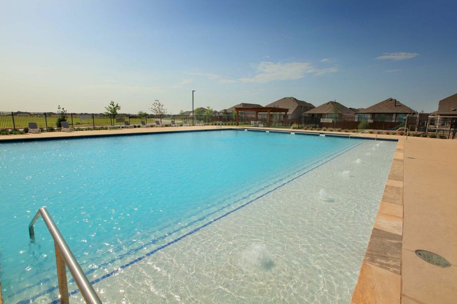 Image 79 of the Arrowbrooke 60s community in Aubrey, TX.