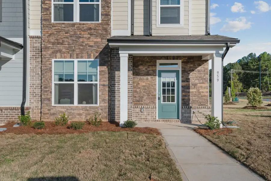 Exterior details of a home in Kinsley, Wake Forest (Image 3).