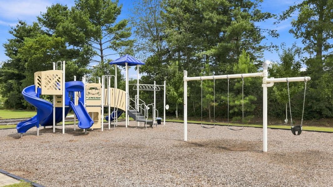 Community amenity available to residents of Covington Village in Greer (Image 12).