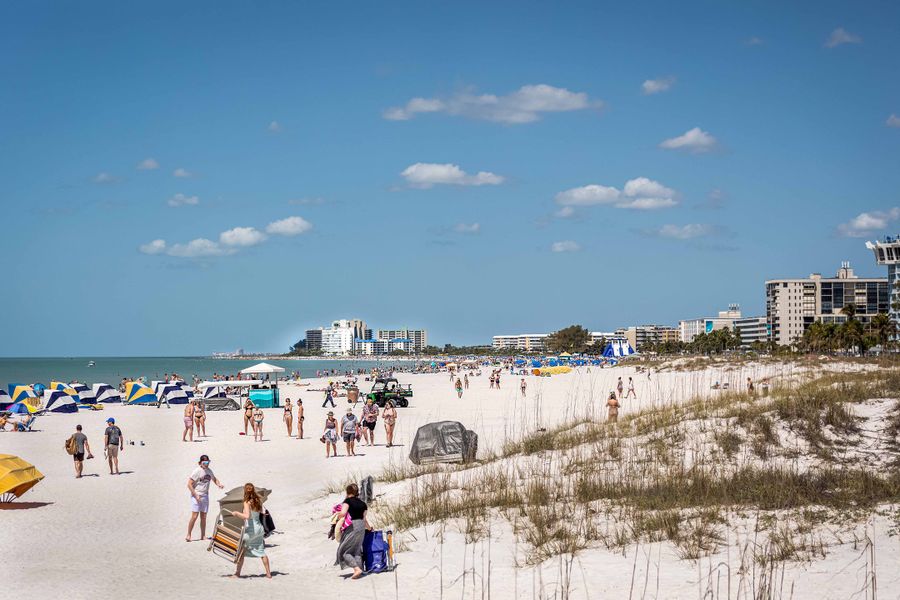 Image 28 of the Isles At Bayview community in Parrish, FL.