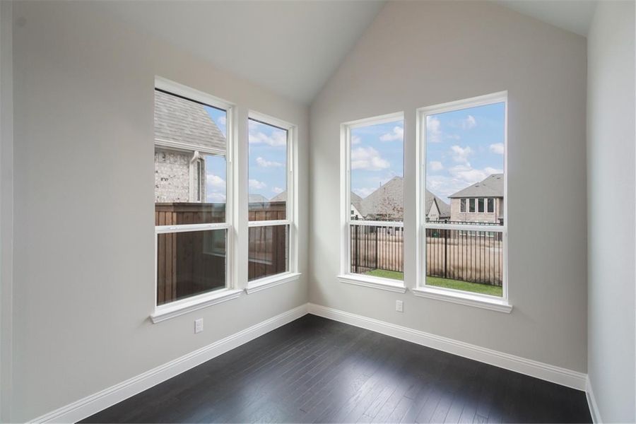 Image 72 of the University Place community in Dallas, TX.