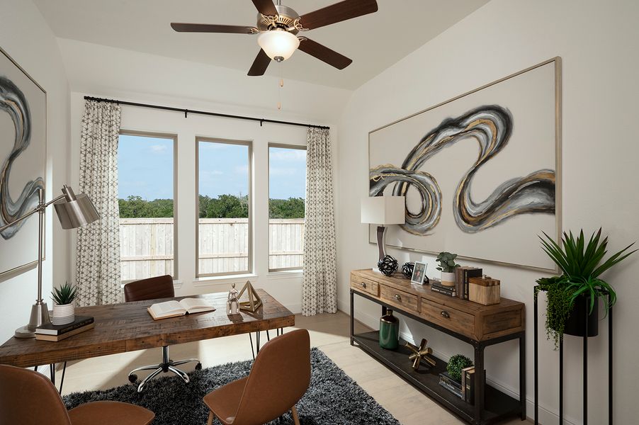 Furnished interior in a model home at Meridiana 60' in Manvel (Image 26).