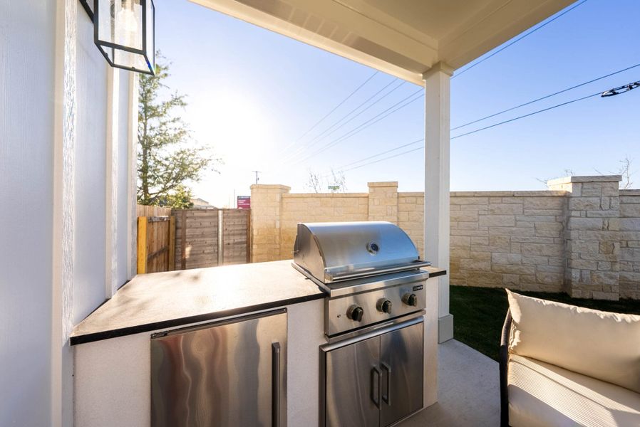 Exterior details of a home in Weltner Farms 60’s, New Braunfels (Image 20).
