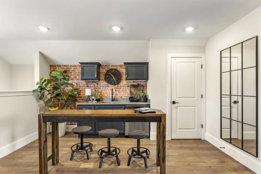 Rutledge II | Detached Garage Kitchenette