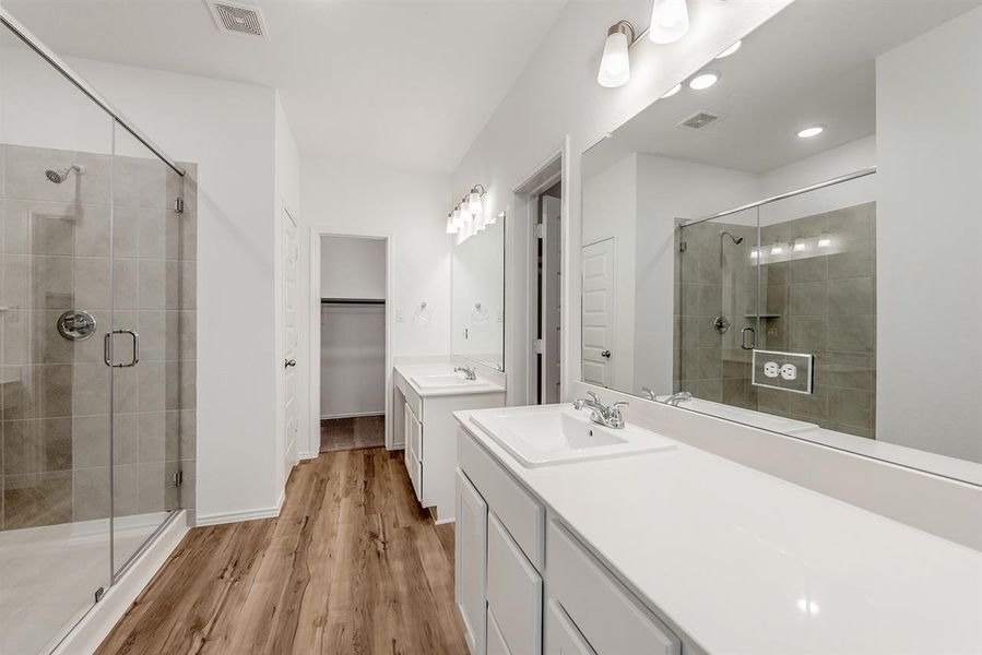 Image 29 of the Seabourne Landing community in Rosenberg, TX.