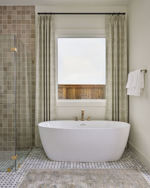 Furnished interior in a model home at Custer Ridge Estates in Allen (Image 27).