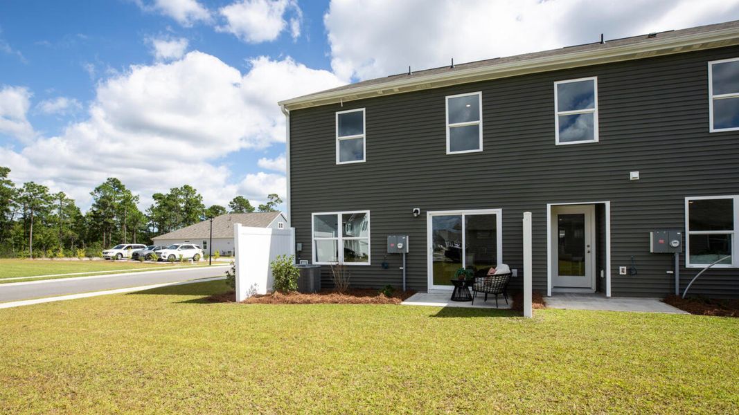 Exterior details of a home in Grayson Park Townhomes, Leland (Image 24).