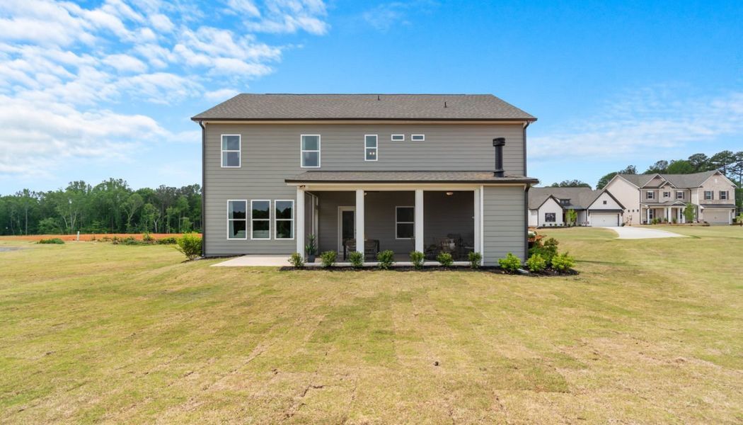 Exterior details of a home in Summerlin, Winder (Image 23).