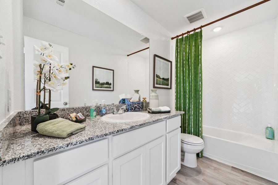 Red Hawk Landing - Telluride - Secondary Bathroom