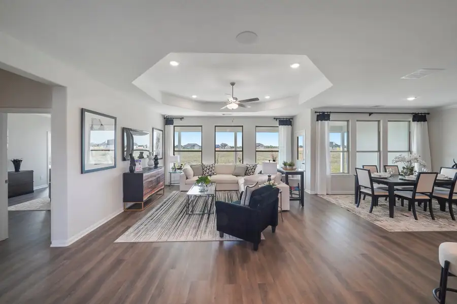 Blue Jays Landing Model Home – Madison – Family Room Blue Jays Landing Model Home – Madison – Family Room