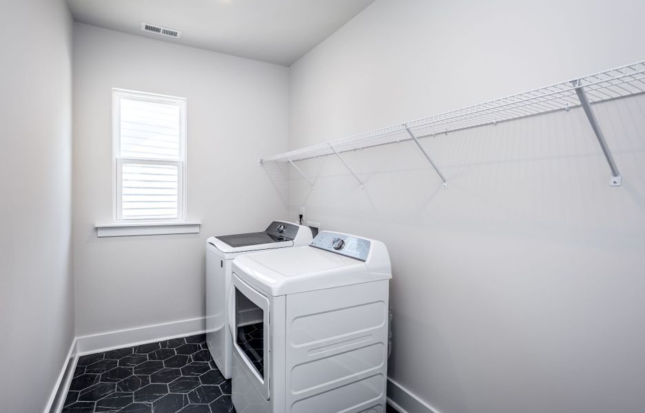 Image 25 of the Johnson Pond community in Fuquay Varina, NC. Image 25 of the Johnson Pond community in Fuquay Varina, NC.