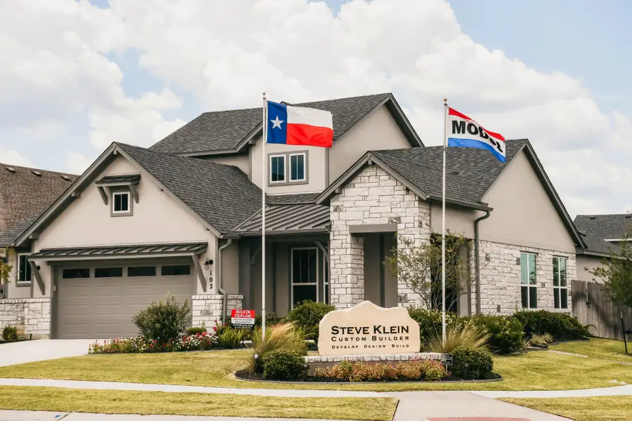 A showcase of a new construction home by Steve Klein Custom Builder, highlighting their design and quality (Image 1). A showcase of a new construction home by Steve Klein Custom Builder, highlighting their design and quality (Image 1).