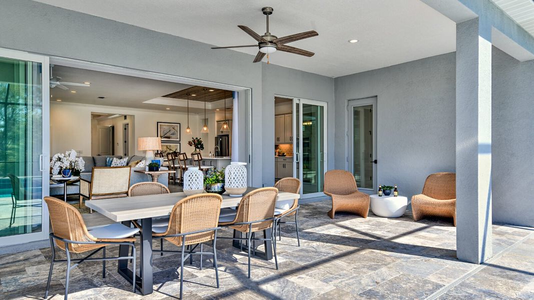 Exterior details of a home in Avelina, Venice (Image 4).