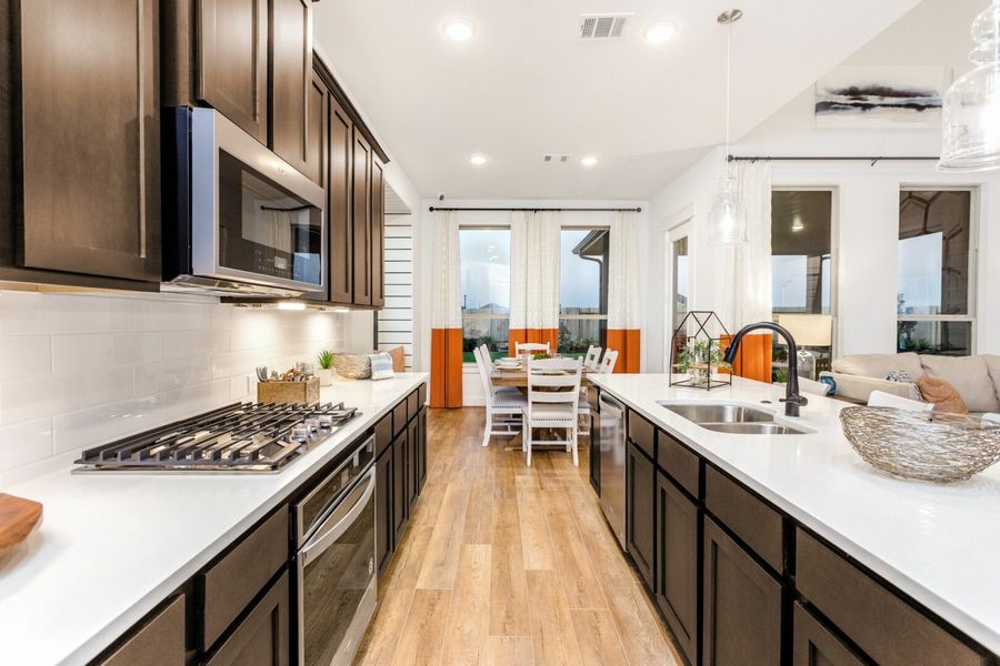 Image 11 of the Summer Lakes community in Rosenberg, TX.