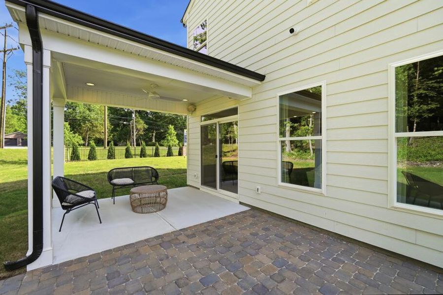 Exterior details of a home in Caldwell Forest, Charlotte (Image 3). Exterior details of a home in Caldwell Forest, Charlotte (Image 3).