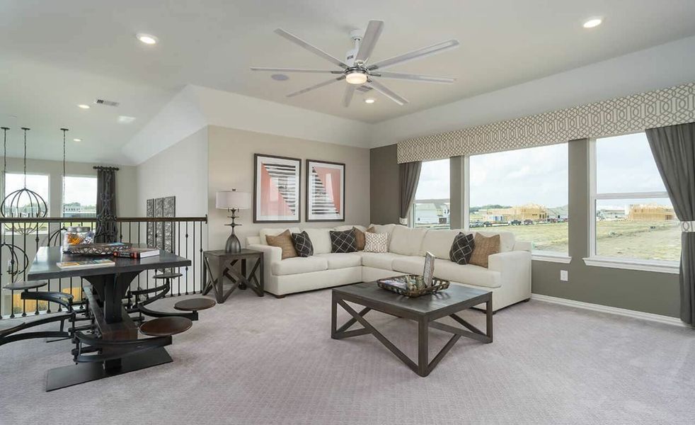 Image 9 of the Highland Meadows community in Pearland, TX.