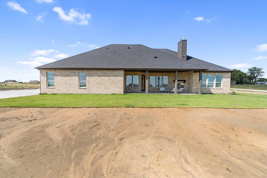 Exterior details of a home in Creekview Addition, Van Alstyne (Image 16). Exterior details of a home in Creekview Addition, Van Alstyne (Image 16).